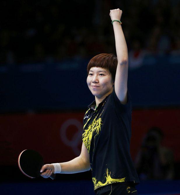 乒乓球李晓霞:5位女子乒乓球大满贯，4位参加同一节目，剩下李晓霞在干啥？