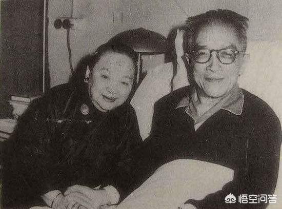 胡适和他的七个女人:胡适是个学贯中西的大学者，为何却与目不识丁的妻子白头偕老？