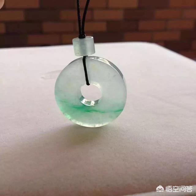 如何挑选翡翠,翡翠如何挑选尺寸和性价比？