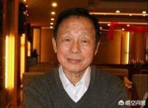 如何看待黄一鹤导演葬礼冷清的事实？