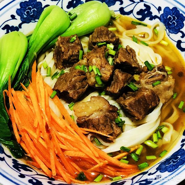 牛肉面怎么做好吃,红烧牛肉面的牛肉怎么做？