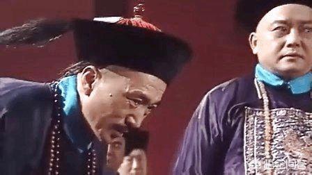 刘墉简介:乾隆皇帝是更喜欢和珅还是更喜欢刘墉呢？为什么？
