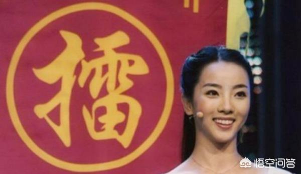 董卿李思思:如何评价李思思的主持功力？