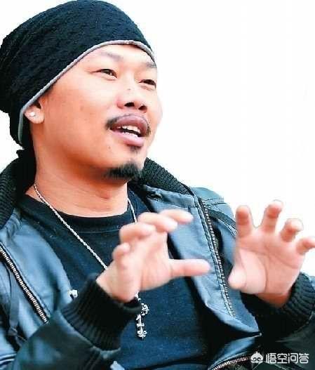 周杰伦方文山翻脸:如何评价“林俊杰跟周杰伦之间差了一个方文山”这种说法