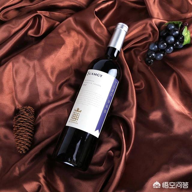 木桐红酒酒标，如何根据葡萄酒的酒标判断酒的好坏与风格？