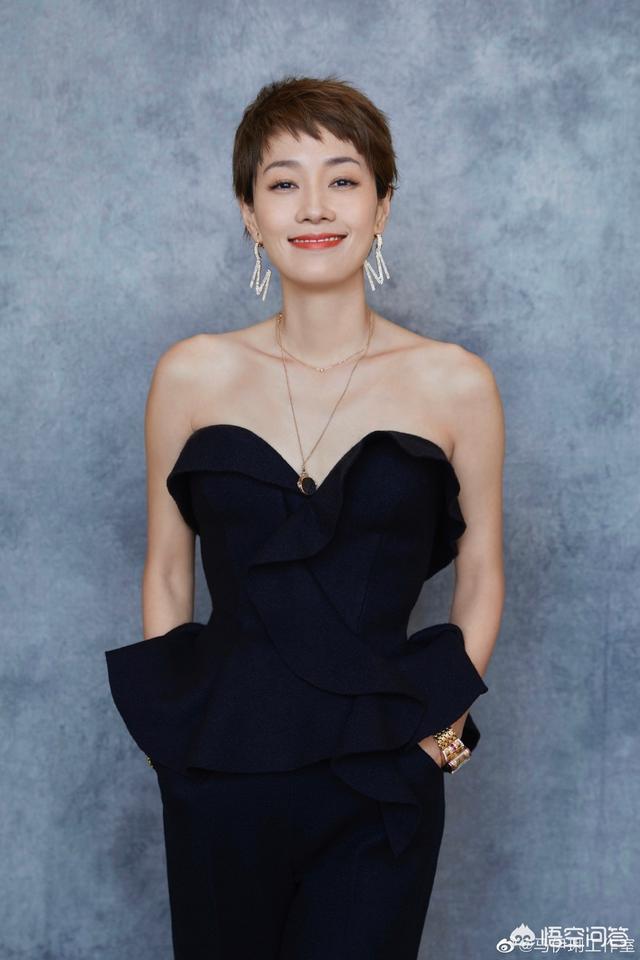 短发型女图片<a href=https://maguai.com/list/50-0-0.html target=_blank class=infotextkey><a href=https://maguai.com/list/50-0-0.html target=_blank class=infotextkey>时尚</a></a>气质:女生短发想烫发，除了纹理烫，还有哪些<a href=https://maguai.com/list/50-0-0.html target=_blank class=infotextkey><a href=https://maguai.com/list/50-0-0.html target=_blank class=infotextkey>时尚</a></a>不老气的烫发？(除了纹理烫还有什么烫)
