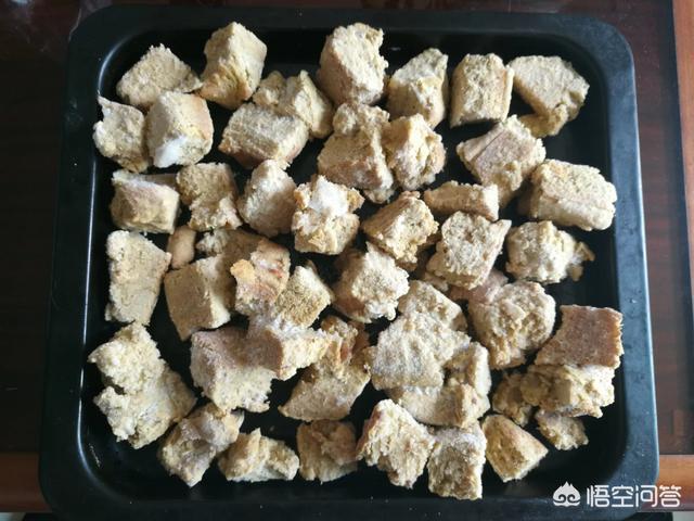 三文鱼边角料做猫饭:猫猫掉毛多吗？大家都是怎么处理的，有没有什么建议？