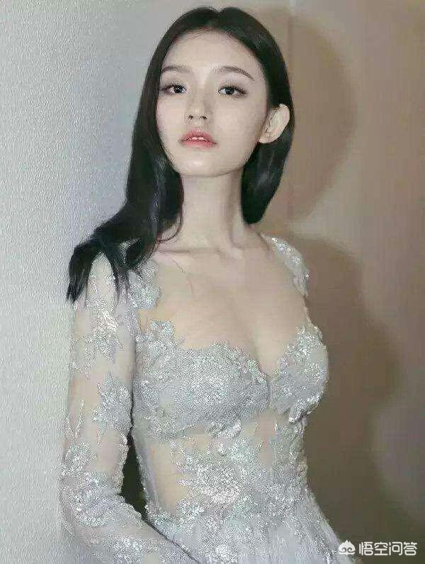 筷子兄弟工作室注销:你认为，在当今喜剧界谁能称得上是喜剧明星，而不是闹剧明星