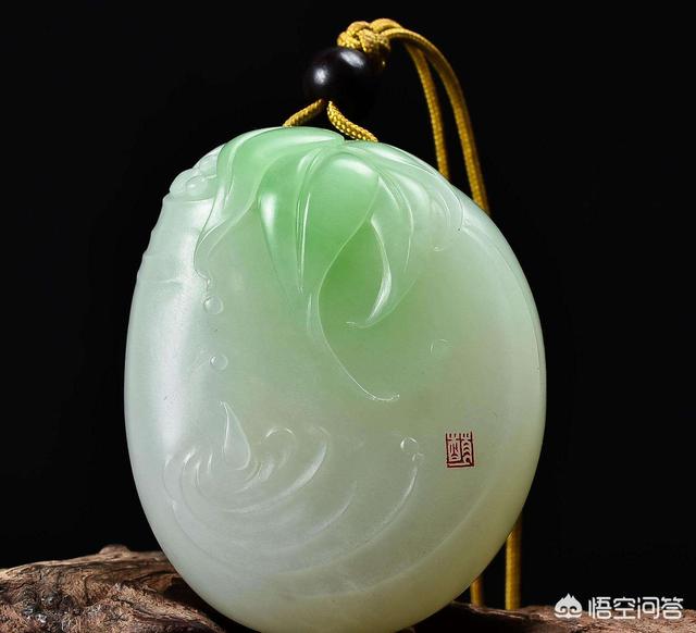 和田翠青料是什么,青海翠和翠青料是一样的吗？