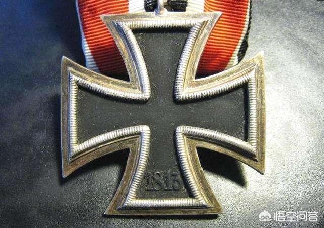 德国国旗标志:“十字标志”和“骷颅头”旗帜在德军中有什么代表含义？