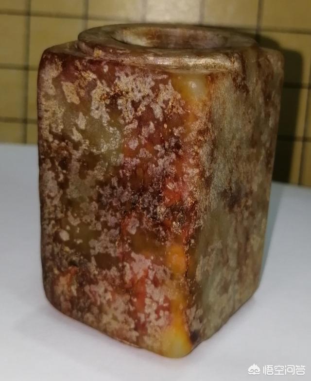 对中国玉文化的认识2000字,古玉和新玉哪个更值得收藏？