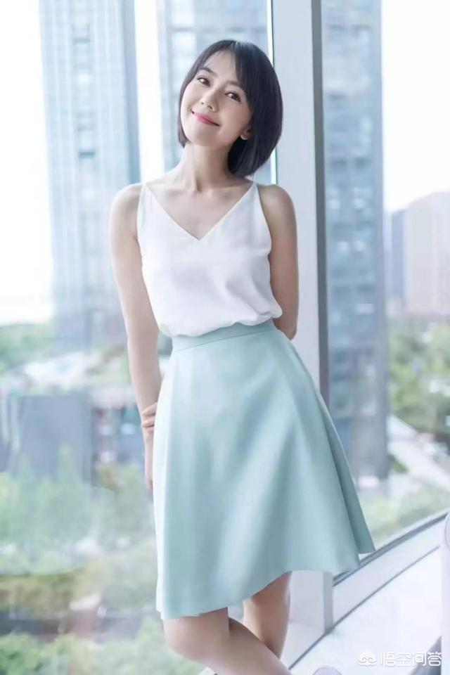 40多岁的人剪什么样的发型看起来比较年轻？