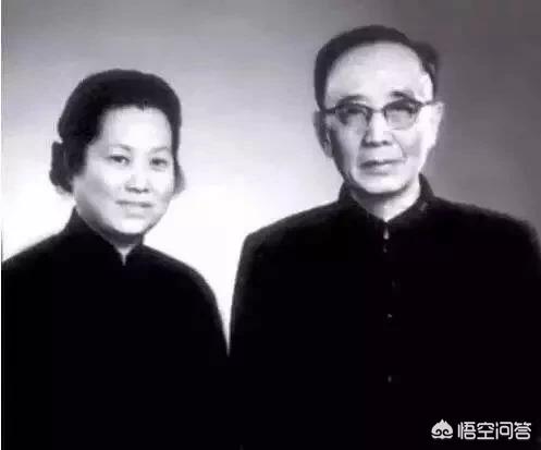 郭沫若资料介绍:感觉鲁迅作品中的金句很多，郭沫若的作品中有没有？
