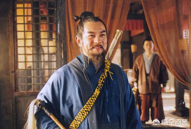 《射雕英雄传》中丘处机刚出来那么厉害,到后期为什么就不行了？
