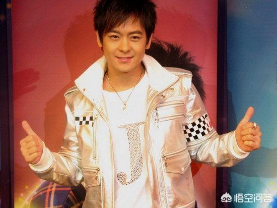 林心如钟汉良:你觉得哪些明星是逆生长的？他（她）们是如何保持体型和颜值的？