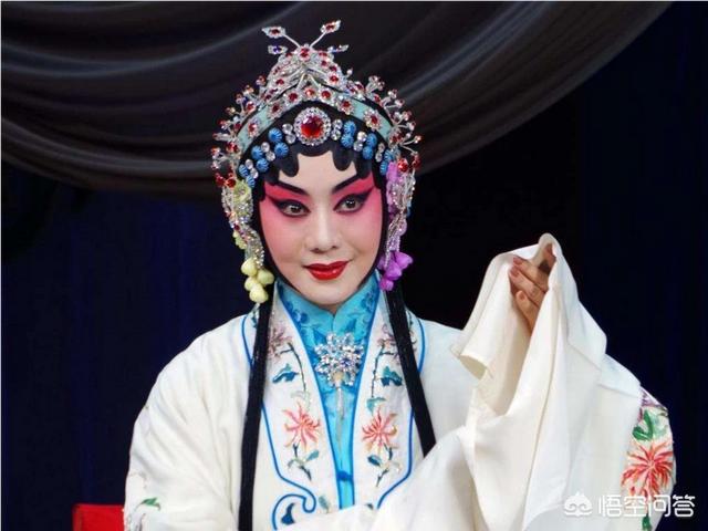 张保仔:李胜素、张火丁，谁才是真正的京剧“青衣第一人”？