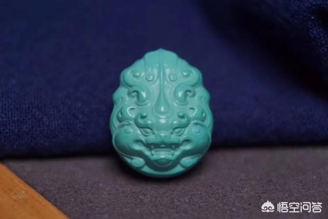 为什么翡翠睡觉不能戴,翡翠越戴越发黄发暗是怎么回事？