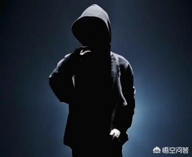 骚白已经不受宠,斗鱼高层对其失望,还签约费要再花十年？