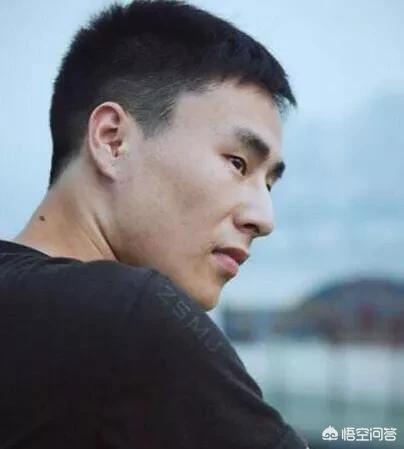 刀塔2的zhou神直播中喷zsmj,引起网友愤怒,这是怎么回事？如何评价雕哥这名选手？