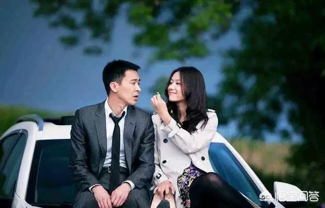 徐静蕾个人资料:才女徐静蕾，娱乐圈的书法家，其书法水平堪比卫夫人、管道升吗？