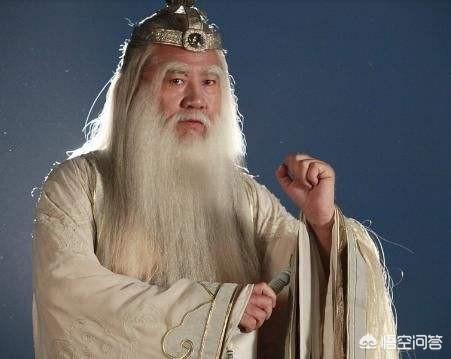 《封神演义》中神仙的战力和《西游记》中神仙的战力相比,孰强孰弱,怎么排名？