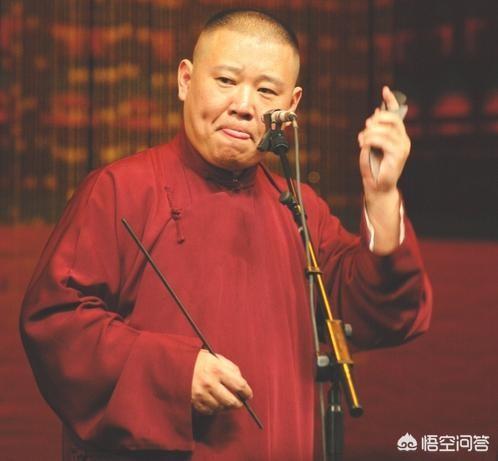 郭德纲的德云社牌匾下为什么书写着“曼倩遗风”四个字？