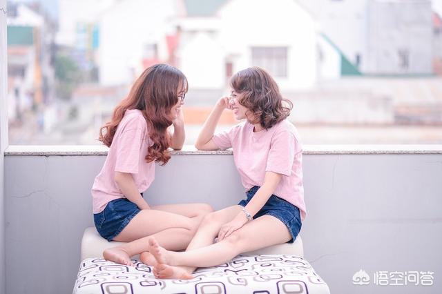 爱八卦网:为什么女人偏爱关注八卦呢？