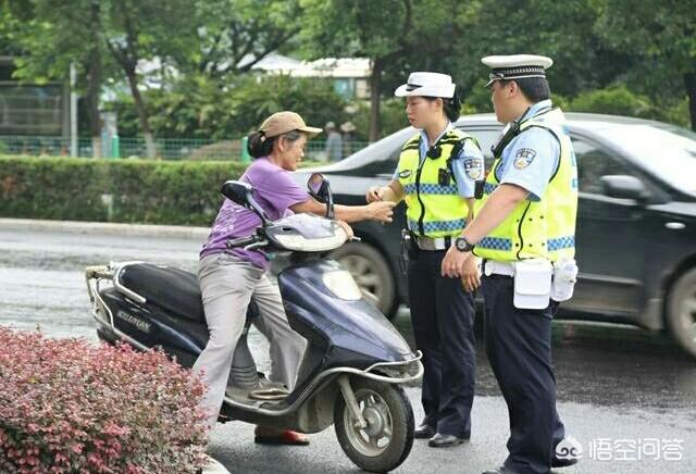 电动车新国标规定速度大于25km/h的算机动车，但这个速度能在机动车道行驶吗？