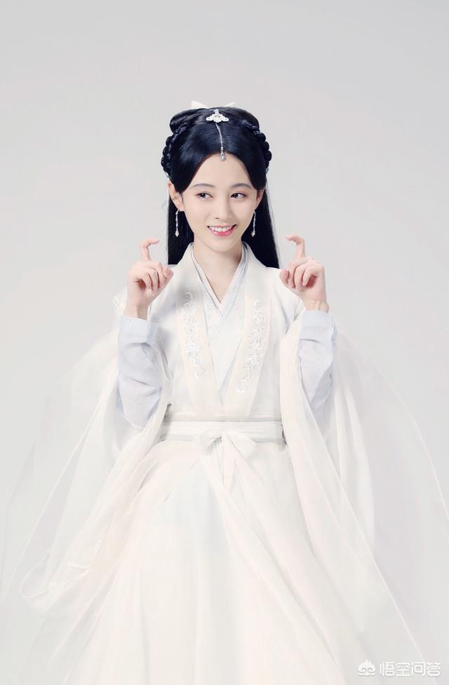 代文雯:怎么评价新开播的情景喜剧《蜀汉酒楼》？