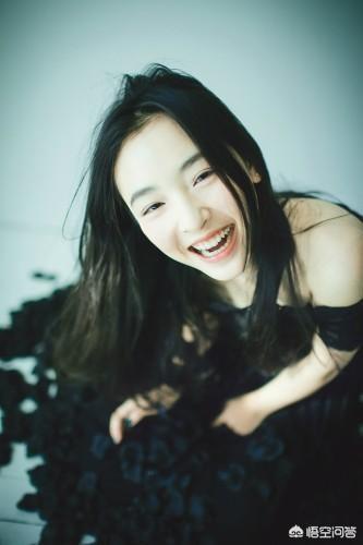 易烊昱华:如何评价吴倩在电视剧《我只喜欢你》里头饰演的赵乔一这个角色
