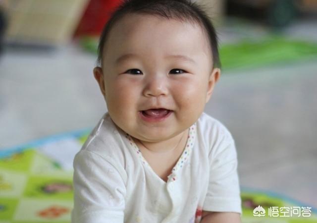 7个月的宝宝发育标准(三个半月宝宝发育迟缓的表现)