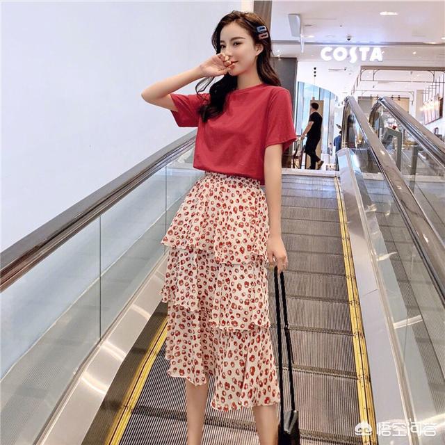 宋茜的礼服显胖:蛋糕裙也能显瘦减龄吗有什么穿搭技巧