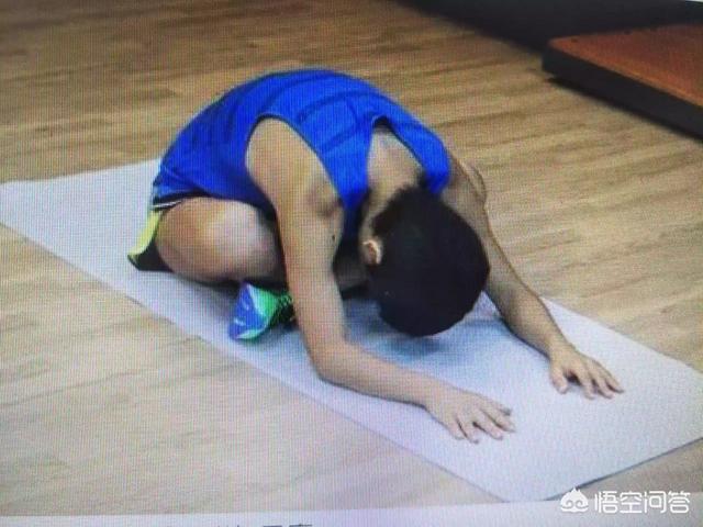 跑前热身动作,跑步为什么要热身和拉伸？