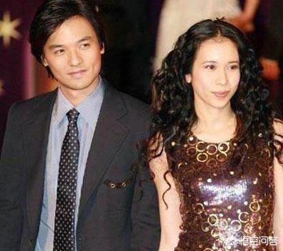 冯德伦和莫文蔚:为什么莫文蔚这么大了还要穿着如此性感？