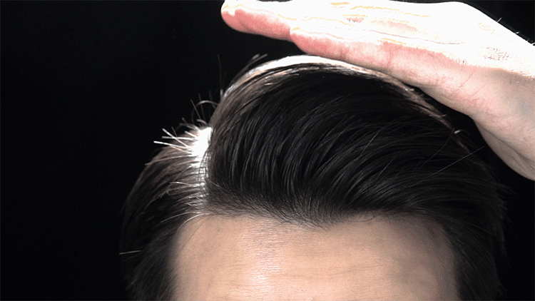 啫喱水对头发有伤害吗，男士的发型如何使用啫喱水会更贴头皮我每次都会头发翘起来