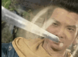 乔峰能不能用降龙掌秒杀洪七公？