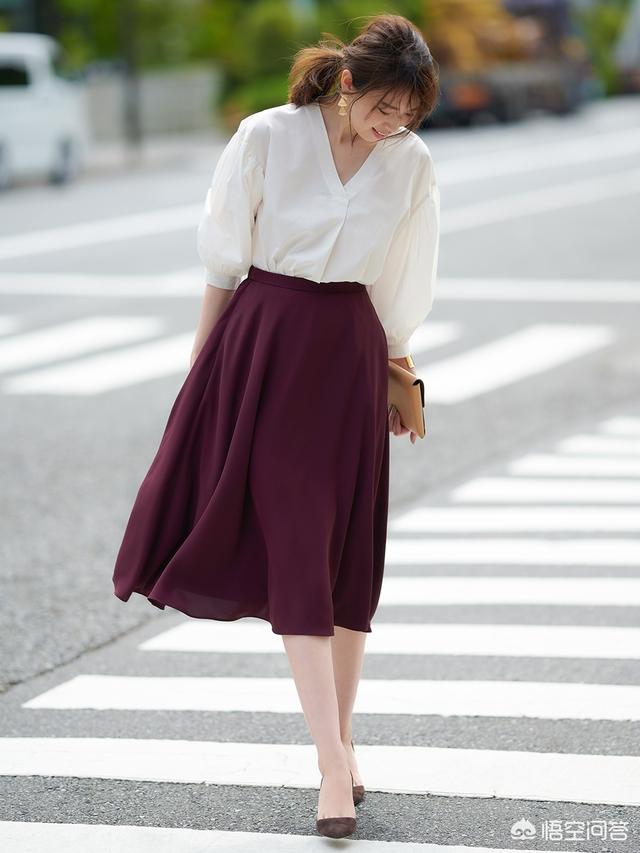 mink是什么颜色的衣服:瘦的人适合穿什么颜色的衣服？