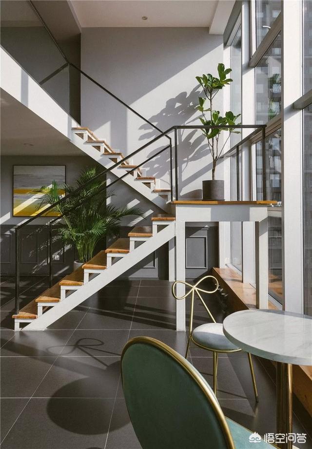 楼梯设计效果图,家里的楼梯该怎么装修才好？