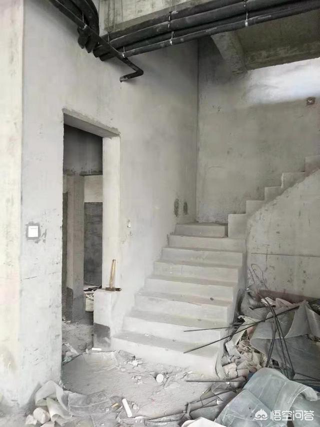 楼梯设计效果图,家里的楼梯该怎么装修才好？