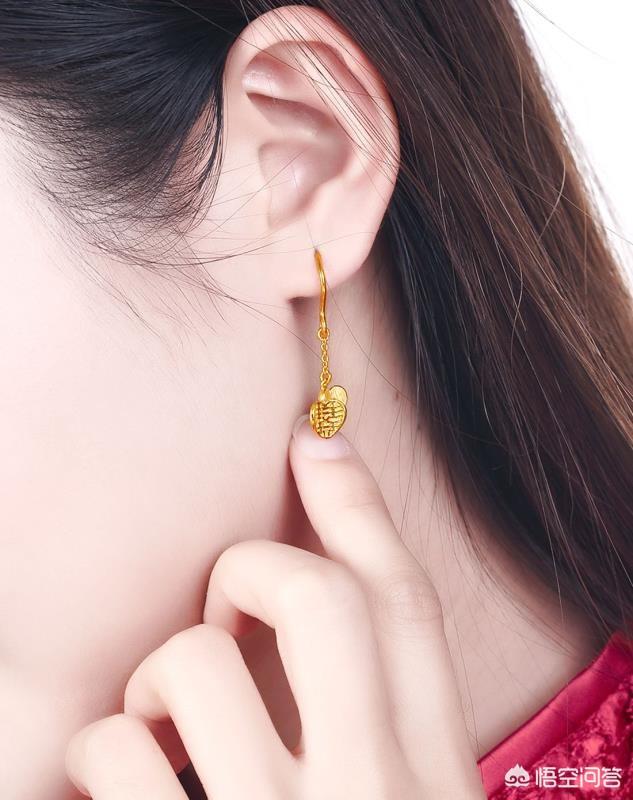 2019年黄金饰品排行榜,想给媳妇买个耳钉不知道哪个牌子比较保值？