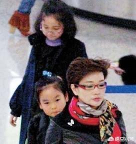 周立波的老婆:周立波女儿是谁生的，周立波有几个女儿