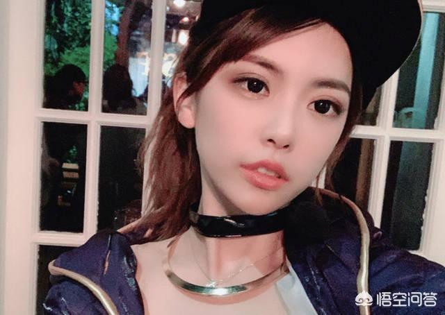 周淑怡解说LPL季军赛,黑丝让粉丝“冲不动”导播都受不了了,对此你怎么看？