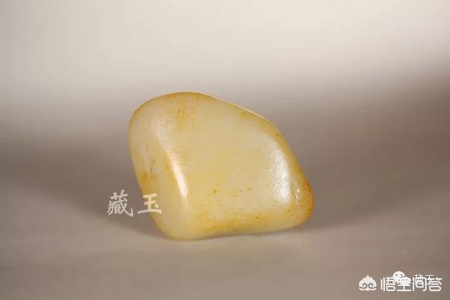 和田玉是透好还是不透好,白玉是不透明的好还是半透明的好？