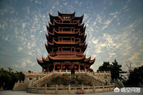 黄鹤楼哪一年建成:武汉长江大桥建于哪一年？