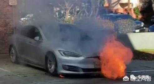 新能源汽车起火，新能源汽车在什么情况下可能会起火？