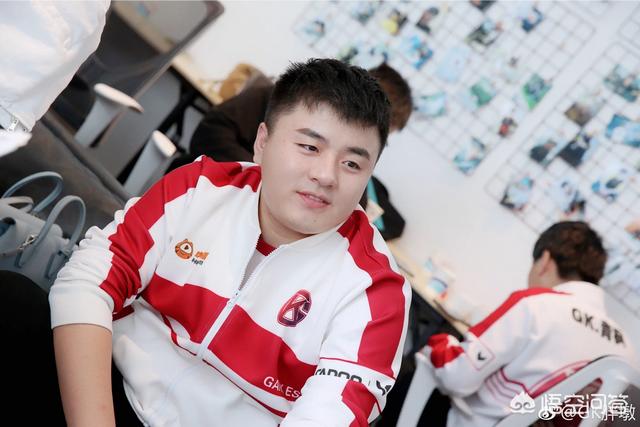 头条问答 - 虎牙大腿杯女主播u倪狂喷gk胖墩,脏话连篇素质低,网友称