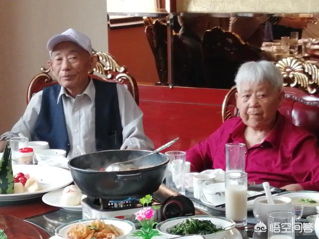 爷爷奶奶80多岁适合吃什么清淡的菜呢？