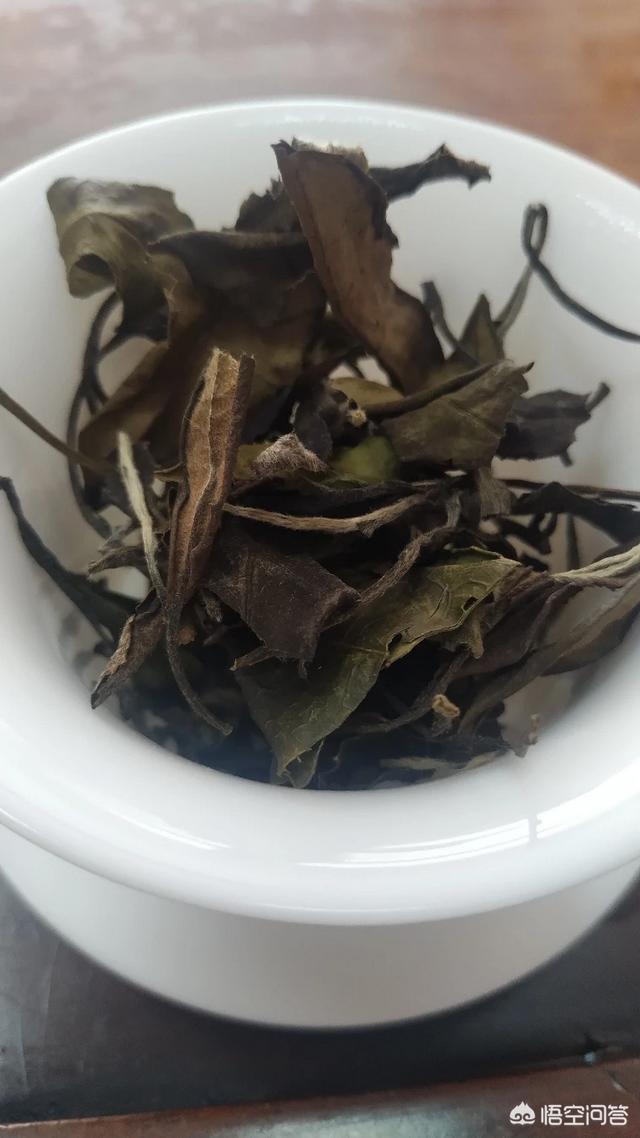 白茶茶饼怎么收藏比较好,老白茶存放几年好喝?如何收藏？