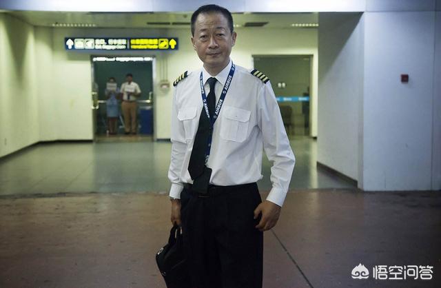 2012新疆劫机事件，中国的空难史上，有哪些力挽狂澜的英雄机长，就像萨利机长这样的