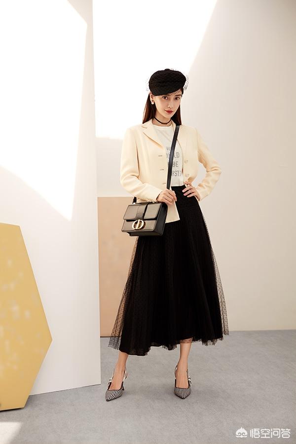 黄晓明摸杨颖的胸:少女感十足的Angelababy有哪些好看的私服搭配？